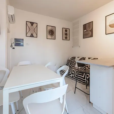 Guelfa 51 By Mmega Apartment Florence